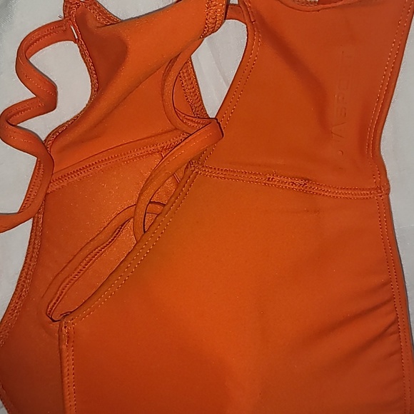 Orange sports bra - Picture 5 of 17